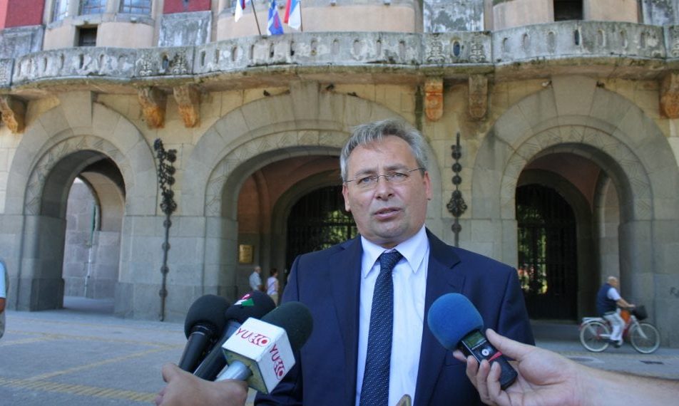 Maglai: A vajdasági magyarok nem felejtették el a kilencvenes éveket és nem fognak Vučićra szavazni