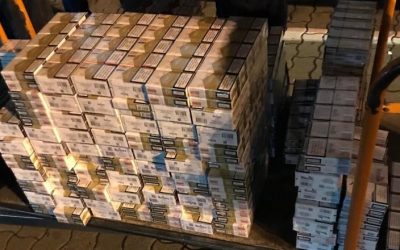 1050 doboz cigarettát találtak a furgonban