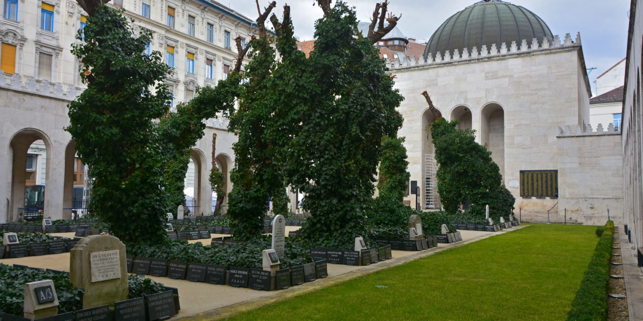 Húszéves a holokauszt magyarországi emléknapja