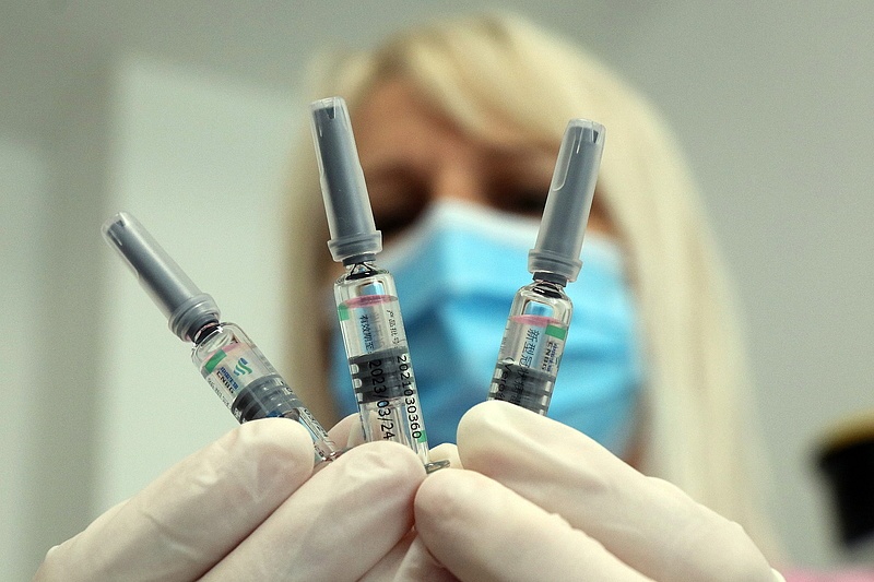 Az államtitkár szerint a polgárok kérik a védőoltás harmadik dózisát