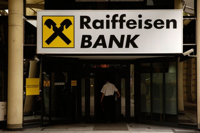 Átverésre figyelmeztet a Raiffeisen Bank