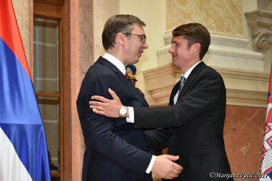 „Vučić elnök magasztalásában a VMSZ is kitett magáért”