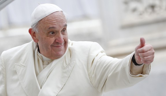 Ferenc pápa: Legyen több szülés és fogadják be a migránsokat
