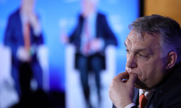 Orbán, a feledékeny UkrajNATOlógus