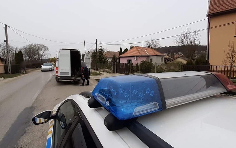 Magyarországon ma délután is elfogtak egy szerbiai embercsempészt (Fotók)