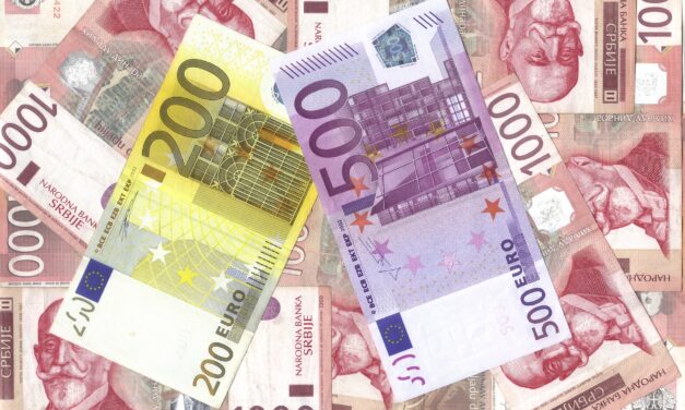 Fél év alatt nyolcvanöt euróval nőtt a havi törlesztőrészletük