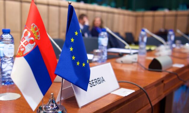 Az Európai Politikai Közösség találkozóján magyarázatot várnak Szerbiától