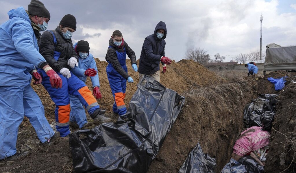 Akár 9000 halott civilt is rejthet a Mariupol mellett talált tömegsír