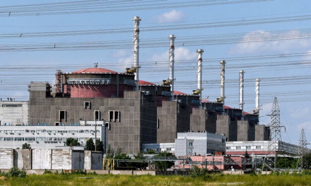 A zaporizzsjai atomerőmű feladására készülhetnek az oroszok
