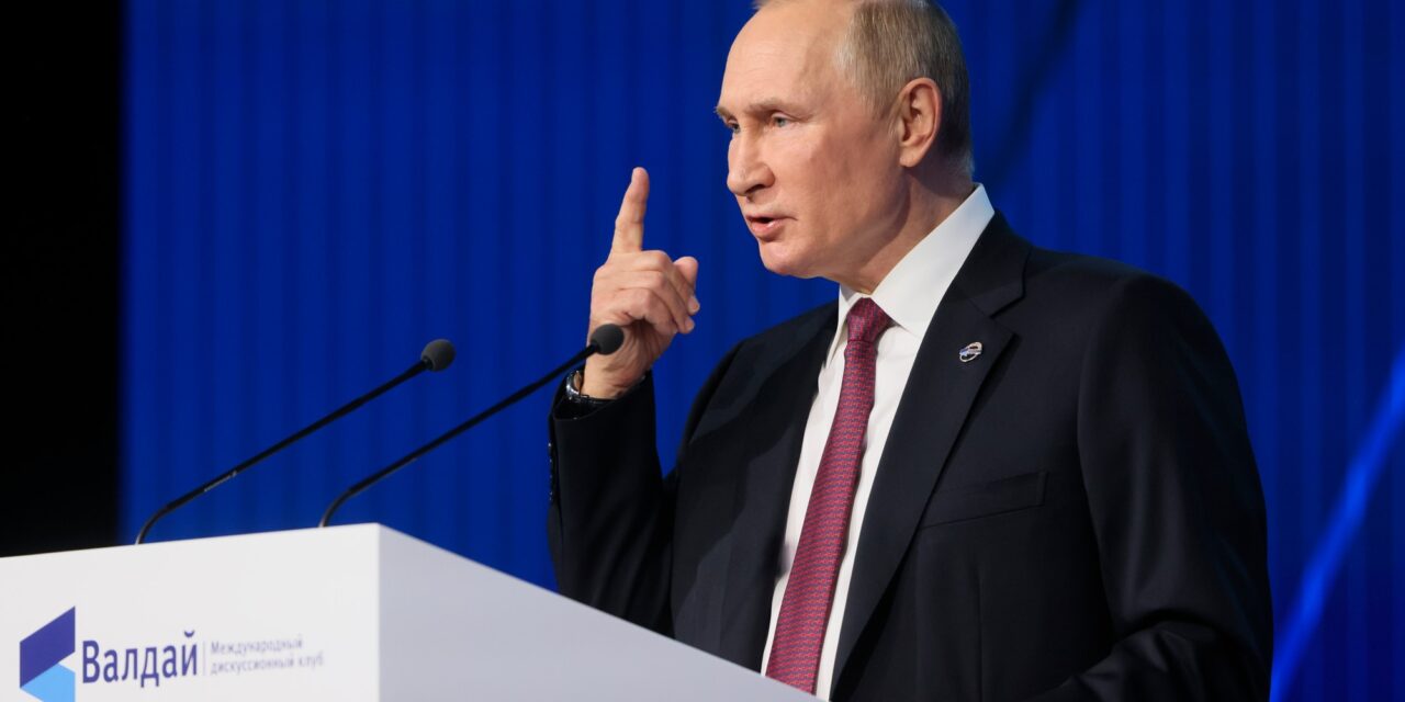 Putyin: Oroszország nem fontolgatja a nukleáris fegyver bevetését
