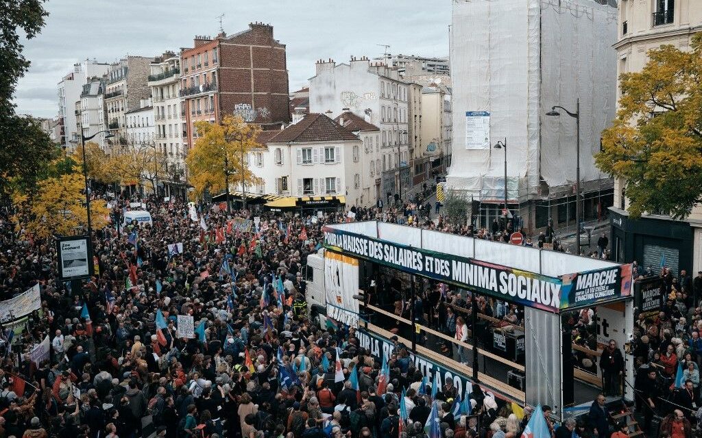 A dráguló megélhetés ellen tiltakozott a radikális baloldal Párizsban