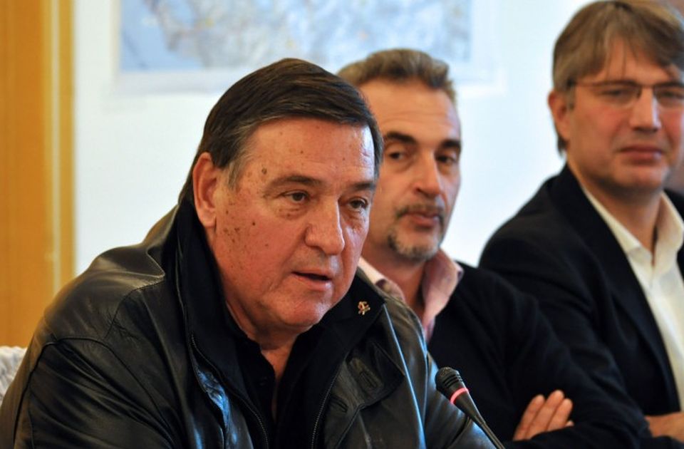 Veselinović: Nem lehet gúnyt űzni az áldozatokból