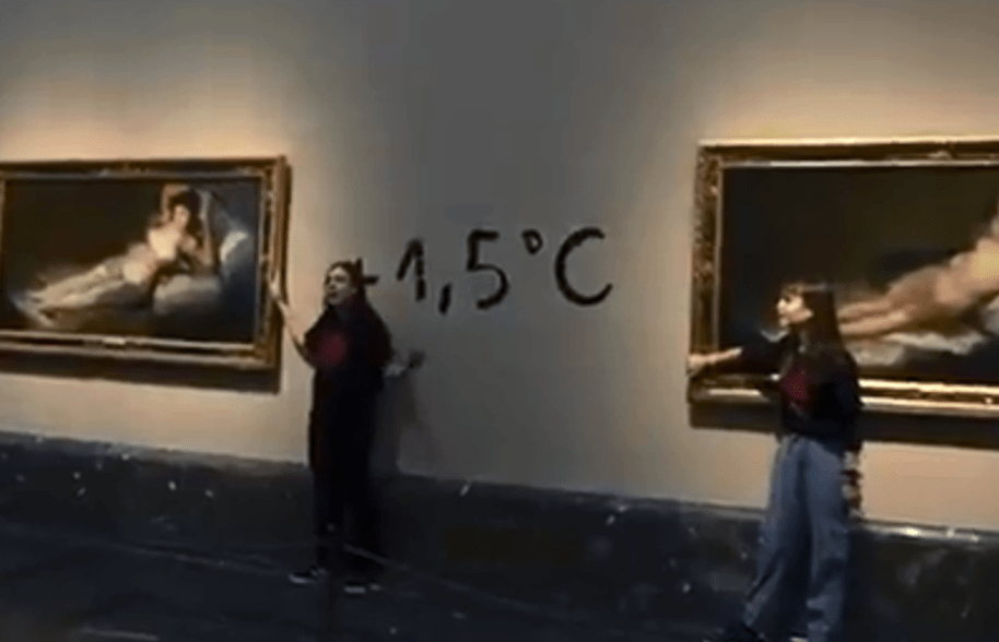 Goya-festmények keretéhez ragasztották a kezüket klímaaktivisták a madridi Pradóban (VIDEÓ)
