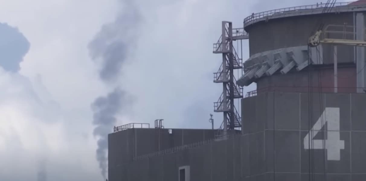 Újra ágyútűz alatt a zaporizzsjai atomerőmű