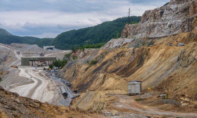 A geológus felfedte, hol található Vučić titokzatos aranylelőhelye