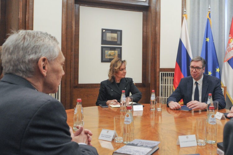 Vučić az orosz nagykövettel egyeztetett