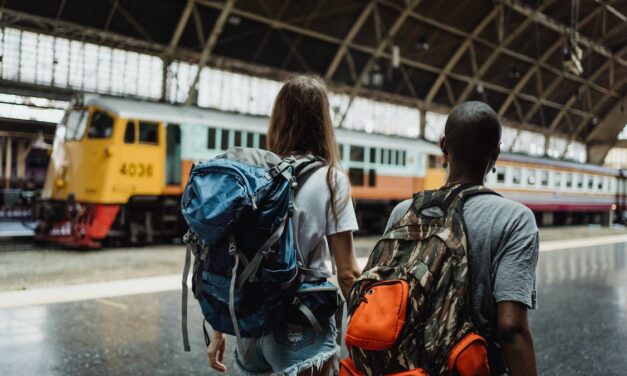 Ingyenes vasúti bérletre pályázhatnak a 18 éves európai fiatalok