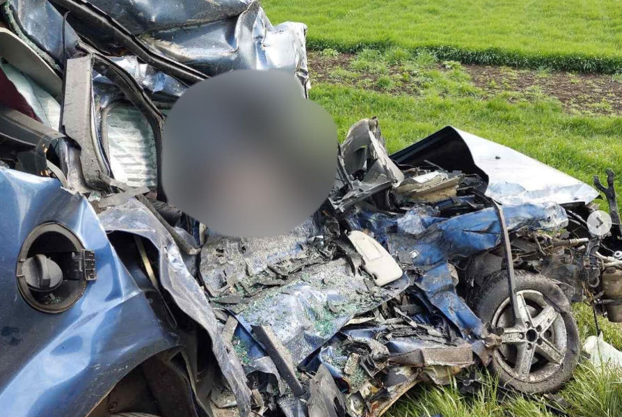 Zenta-Ada rendszámú autóban utazó házaspár vesztette életét