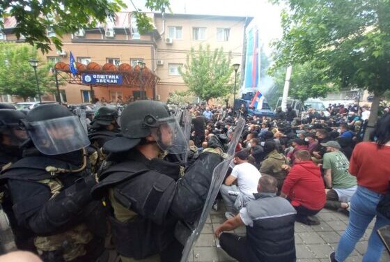 Magyar KFOR katonákkal csaptak össze a koszovói szerbek (Videóval)